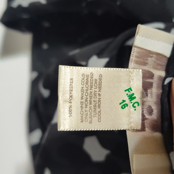 LOFT X Small Petite Black and Gray Abstract Blouse With Puff Sleeves - Picture 4 of 7